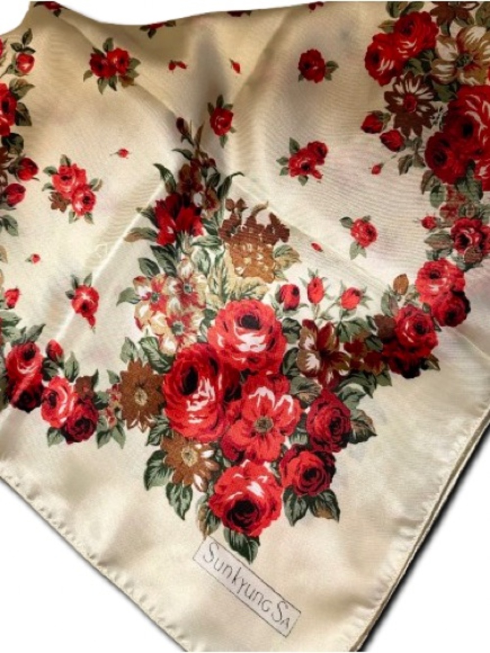 SUNKYUNG SA VINTAGE FLORAL ROSE PRINT LARGE SCARF 🌹